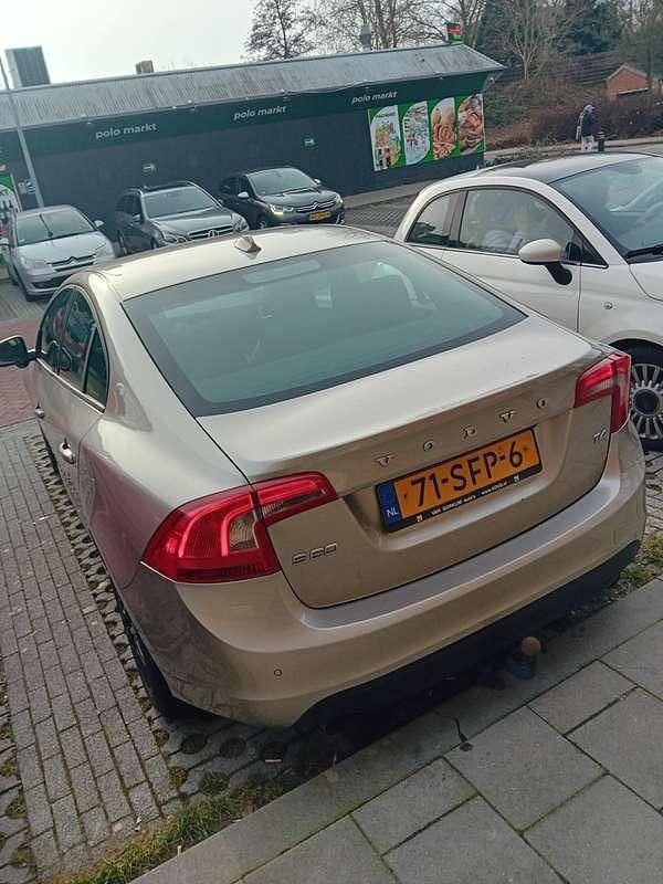 Occasion Volvo S60 R-Design 179 PK (131 kW) 2011 Grijs Sedan