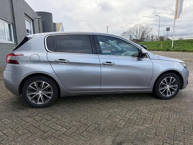 Occasion Peugeot 308 125 PK (91 kW) 2014 Grijs Hatchback