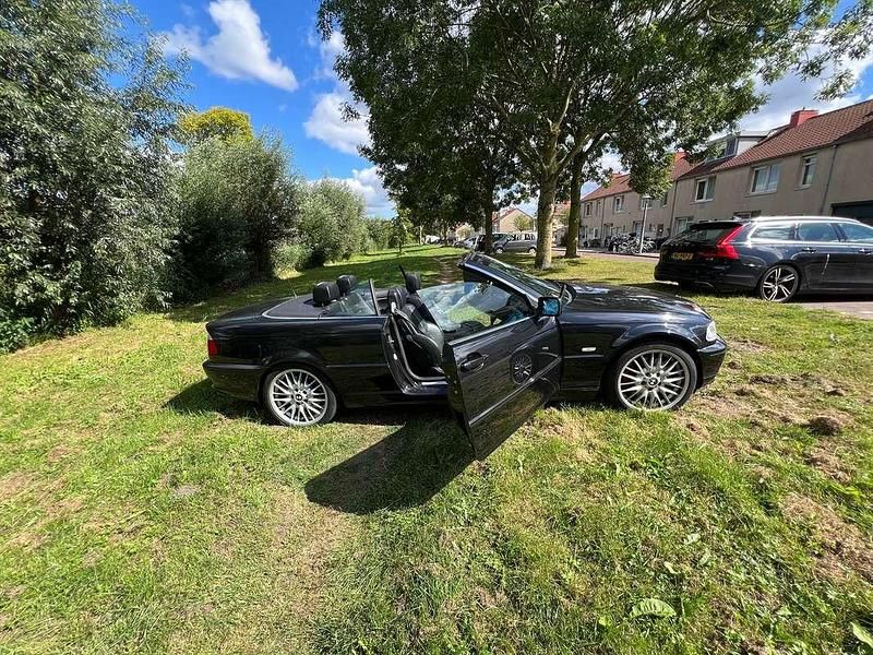 Zwart Gebruikt 2000 BMW 330 Cabriolet Executive Cabriolet | € 5.950 (Iets duurder) - Afbeelding 1/4