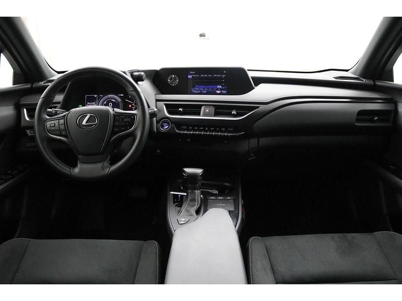 Occasion Lexus UX 184 PK (135 kW) 2022 Zwart SUV