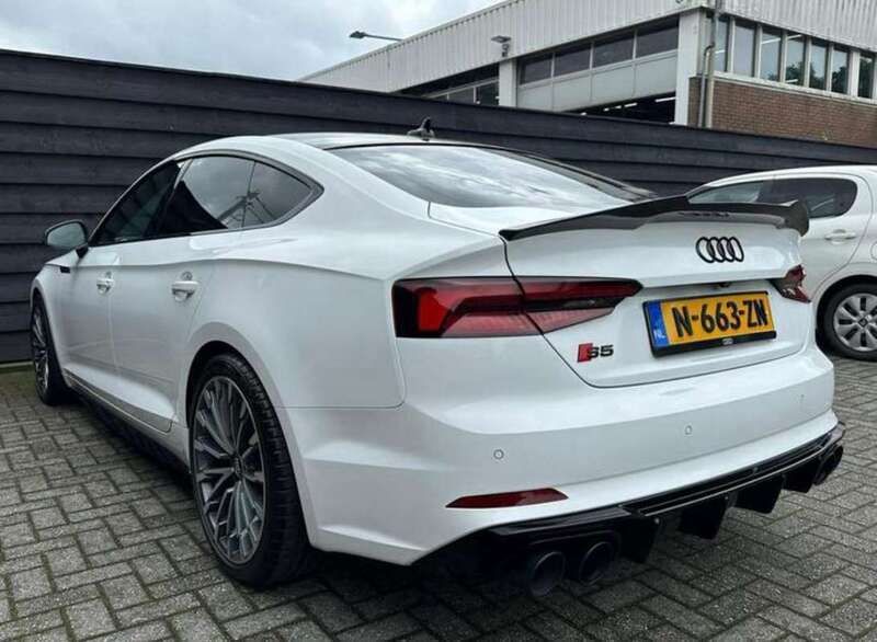 Wit Gebruikt 2018 Audi A5 Coupé | € 31.950 - Afbeelding 1/4