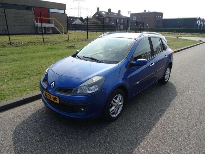 Blauw, metallic lak Gebruikt 2008 Renault Clio GrandTour Dynamique Stationwagen | € 2.295 (Eerlijke prijs) - Afbeelding 1/4