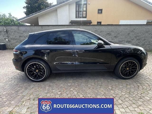 Zwart Occasion 2020 Porsche Macan S SUV | € 32.500 - Afbeelding 1/4