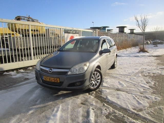Grijs Gebruikt 2007 Opel Astra Stationwagen | € 1.350 (Super prijs) - Afbeelding 1/4