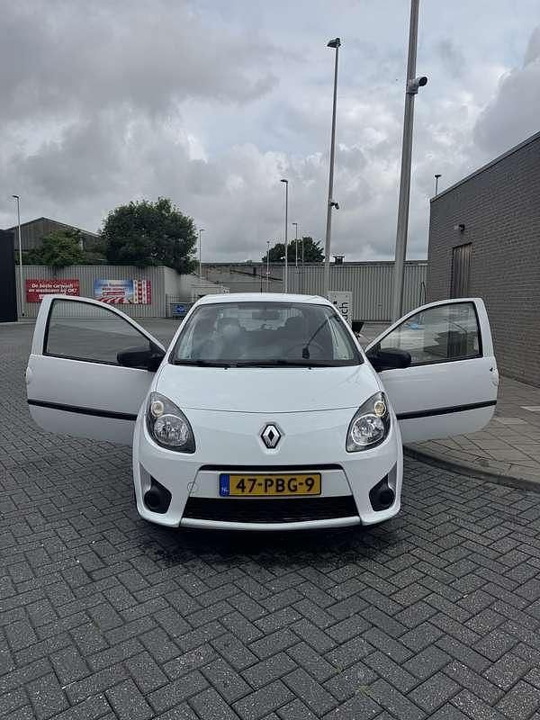 Gebruikt 2011 Renault Twingo Hatchback | € 2.950 - Afbeelding 1/4