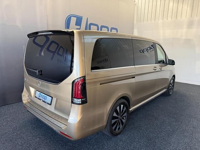 Occasion Mercedes EQV300 AMG 150 kW (204 PK) 2024 Goud Van