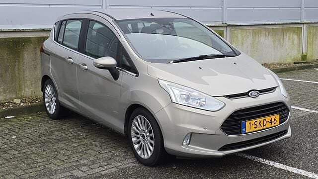 Grijs Occasion 2013 Ford B-MAX Titanium MPV | € 10.999 (Eerlijke prijs) - Afbeelding 1/4