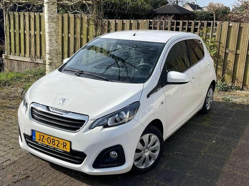 Wit Gebruikt 2016 Peugeot 108 Active Hatchback | € 6.200 (Eerlijke prijs) - Afbeelding 1/4