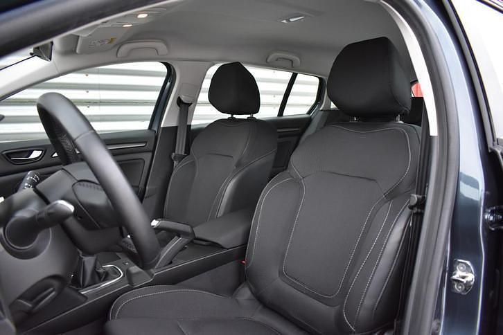 Occasion Renault Mégane IV Business 141 PK (103 kW) 2022 Stationwagen