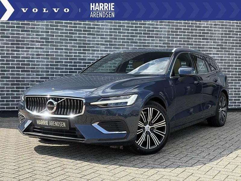 Blauw Gebruikt 2022 Volvo V60 Plus Stationwagen | € 39.899 (Eerlijke prijs) - Afbeelding 1/4