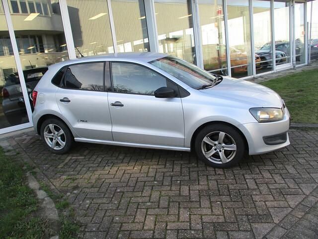 Occasion VW Polo 60 PK (44 kW) 2012 Zilver (metallic) Hatchback