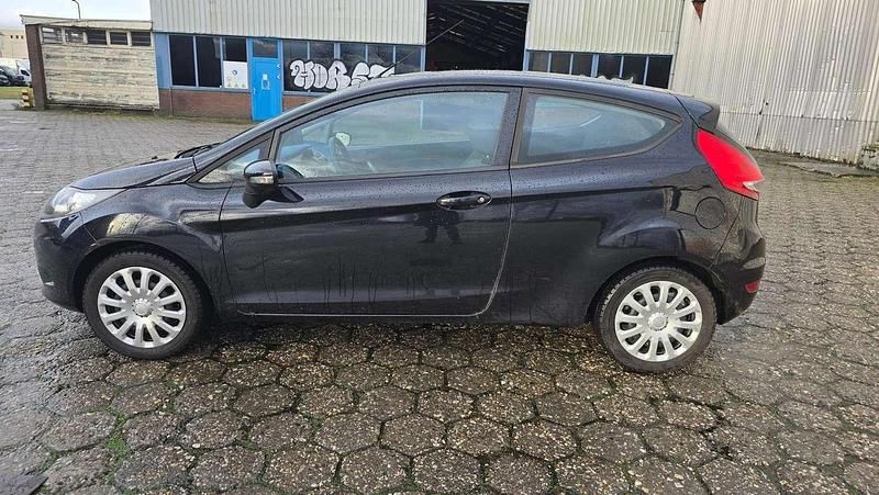 Occasion Ford Fiesta Limited 60 PK (44 kW) 2009 Zwart, metallic lak Hatchback
