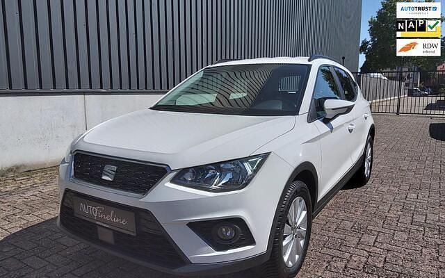 Wit Gebruikt 2018 Seat Arona Style SUV | € 13.400 (Eerlijke prijs) - Afbeelding 1/4
