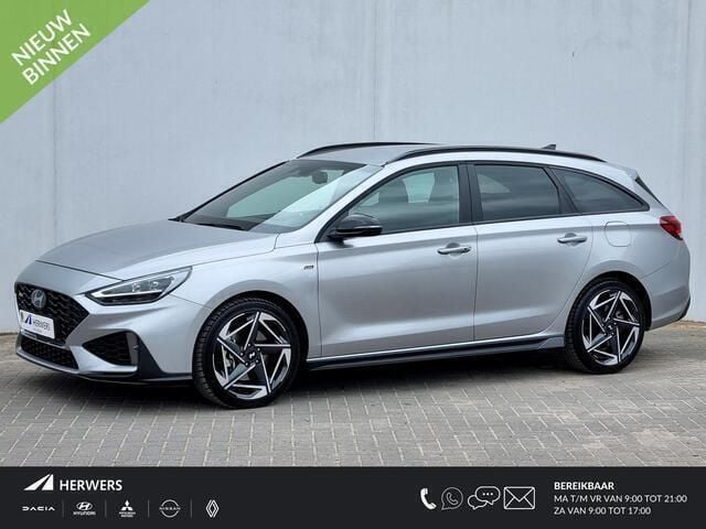 Grijs Gebruikt 2024 Hyundai i30 N Line Stationwagen | € 31.935 (Duur) - Afbeelding 1/4