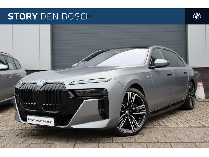 Grijs Gebruikt 2024 BMW i7 Executive Sedan | € 104.950 - Afbeelding 1/4