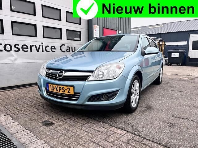 Blauw Gebruikt 2010 Opel Astra Hatchback | € 3.450 (Goede deal) - Afbeelding 1/4