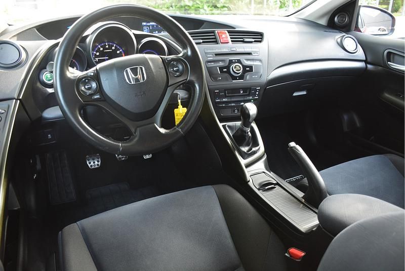 Occasion Honda Civic Sport 101 PK (74 kW) 2012 Rood Hatchback