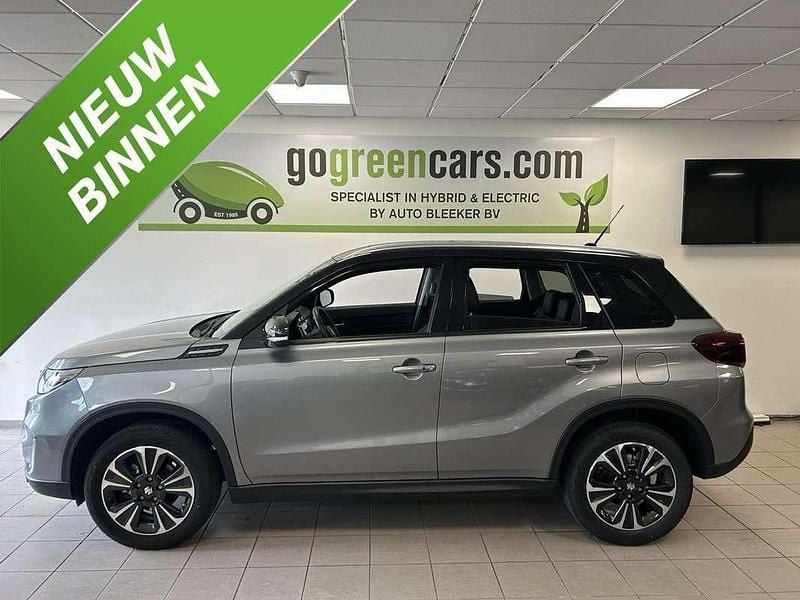 Gebruikt 2024 Suzuki Vitara Style SUV | € 26.900 (Goede deal) - Afbeelding 1/4