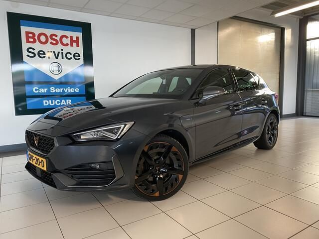 Grijs Gebruikt 2021 Cupra Leon VZ Hatchback | € 26.950 (Eerlijke prijs) - Afbeelding 1/4