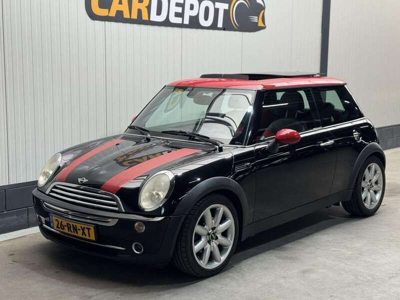 Zwart Gebruikt 2005 Mini Cooper Chili Hatchback | € 2.499 (Eerlijke prijs) - Afbeelding 1/4