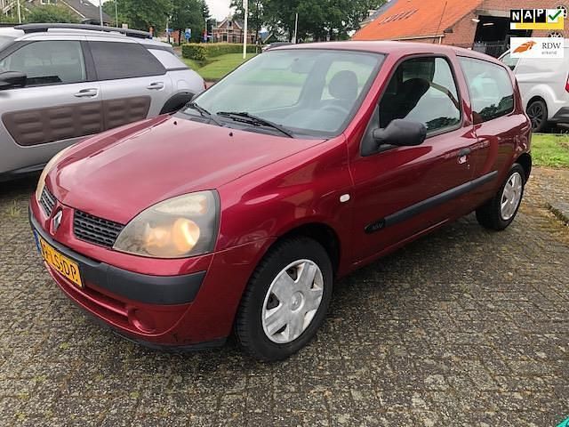 Rood Gebruikt 2003 Renault Clio II Expression Hatchback | € 1.250 (Iets duurder) - Afbeelding 1/4