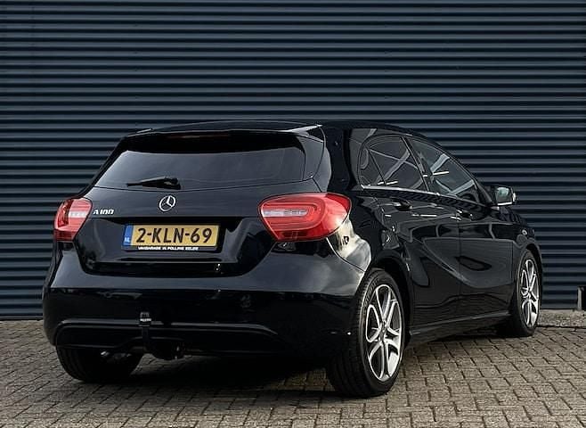 Occasion Mercedes A180 122 PK (89 kW) 2013 Zwart (metallic) Hatchback