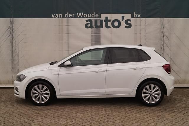 Wit Occasion 2019 VW Polo Highline Hatchback | € 12.400 (Eerlijke prijs) - Afbeelding 1/4