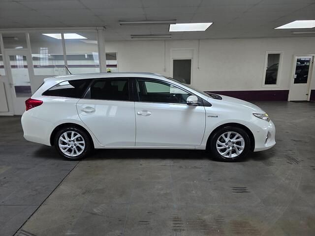 Occasion Toyota Auris Touring Sports 99 PK (72 kW) 2014 Wit Stationwagen