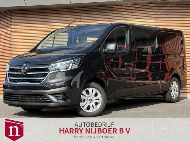 Zwart Gebruikt 2024 Renault Trafic MPV | € 34.900 - Afbeelding 1/4