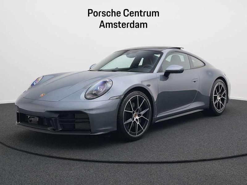 Grijs, metallic lak Gebruikt 2025 Porsche 911 Carrera Coupé | € 221.587 - Afbeelding 1/4