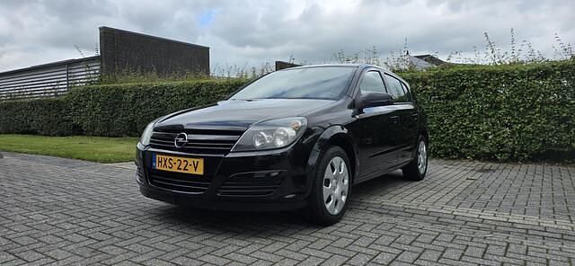 Zwart Gebruikt 2005 Opel Astra Sport Hatchback | € 2.799 (Eerlijke prijs) - Afbeelding 1/4