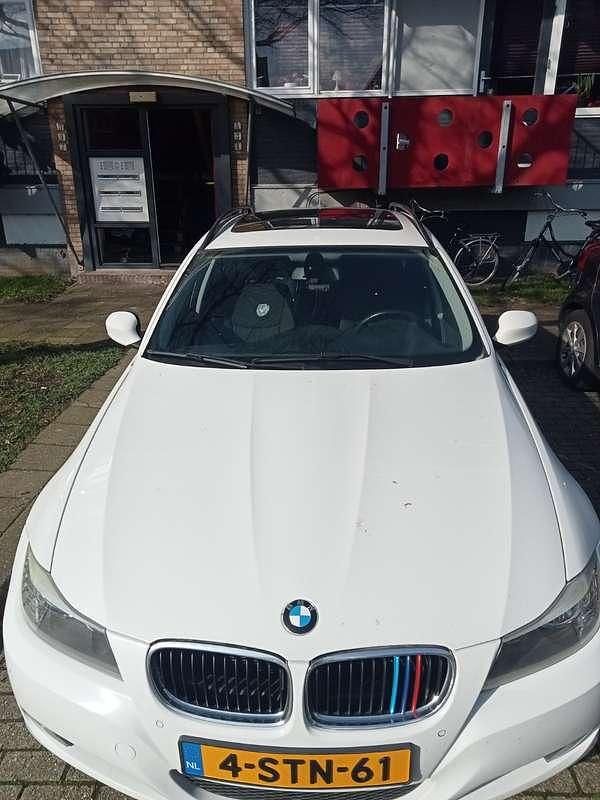 Gebruikt 2009 BMW 320 Stationwagen | € 3.500 (Goede deal) - Afbeelding 1/4