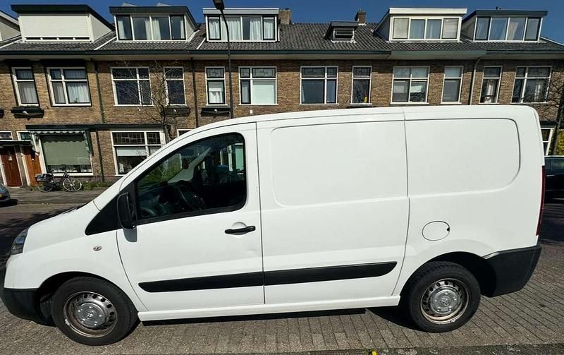 Gebruikt 2014 Toyota Proace Van | € 3.200 (Eerlijke prijs) - Afbeelding 1/4