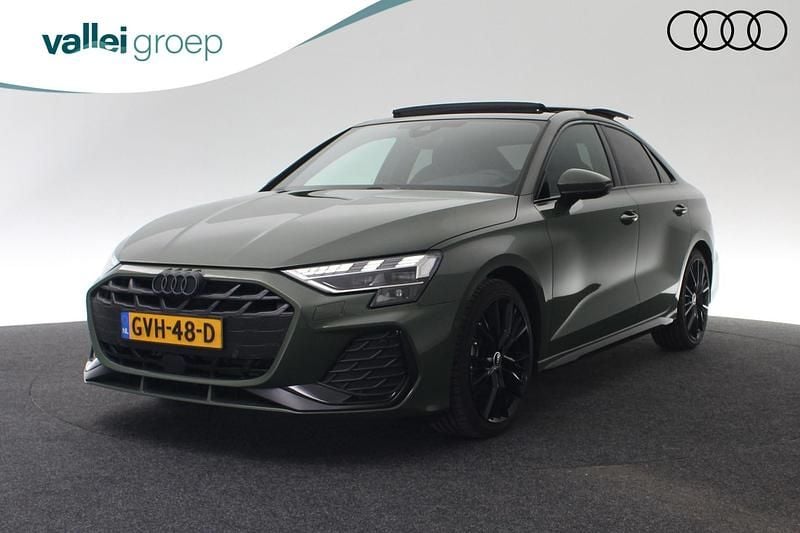 Groen Gebruikt 2024 Audi A3 Premium Sedan | € 41.900 - Afbeelding 1/4