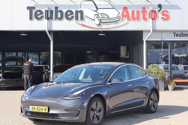 Grijs Gebruikt 2019 Tesla Model 3 Long Range AWD Sedan | € 17.495 (Eerlijke prijs) - Afbeelding 1/4
