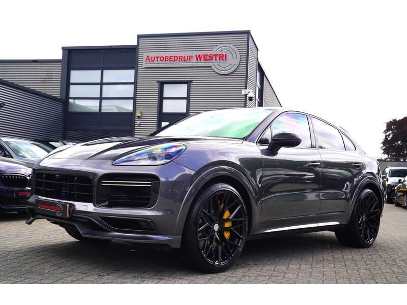 Grijs Gebruikt 2020 Porsche Cayenne Turbo S SUV | € 98.995 - Afbeelding 1/4