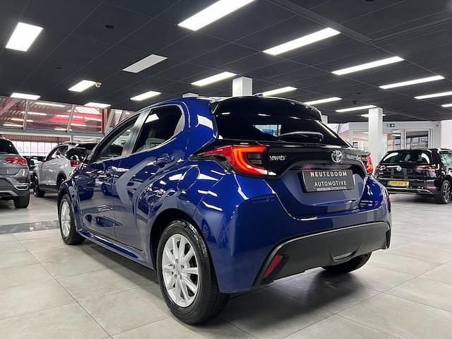 Occasion Toyota Yaris Hybrid Executive 2020 Blauw (metallic) Hatchback