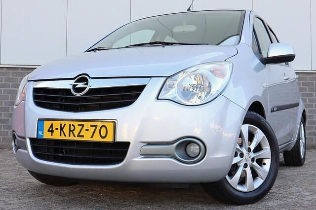 Occasion Opel Agila Edition 68 PK (50 kW) 2013 Grijs Hatchback