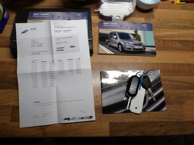 Occasion Opel Combo Cosmo 97 PK (71 kW) 2013 Grijs, metallic lak MPV