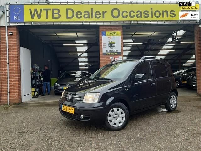 Zwart Gebruikt 2010 Fiat Panda Emotion Hatchback | € 1.950 (Eerlijke prijs) - Afbeelding 1/4