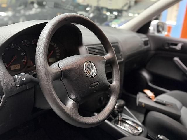 Occasion VW Golf IV 102 PK (75 kW) 2003 Grijs Hatchback