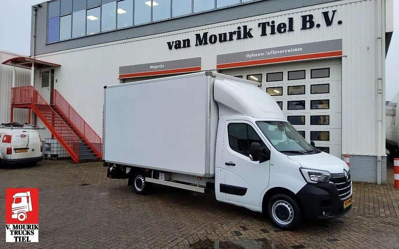 Wit Gebruikt 2023 Renault Master Van | € 36.900 - Afbeelding 1/4