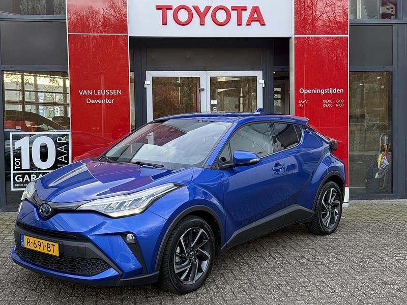 Blauw Occasion 2022 Toyota C-HR SUV | € 23.900 (Eerlijke prijs) - Afbeelding 1/4