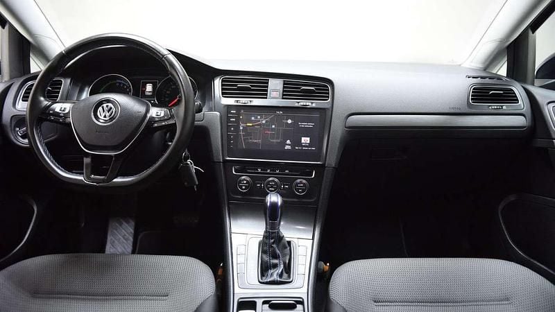 Occasion VW e-Golf 100 kW (136 PK) 2017 Blauw Hatchback