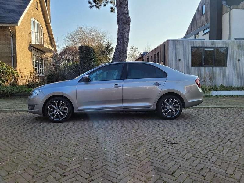 Occasion Skoda Rapid 90 PK (66 kW) 2015 Beige Hatchback