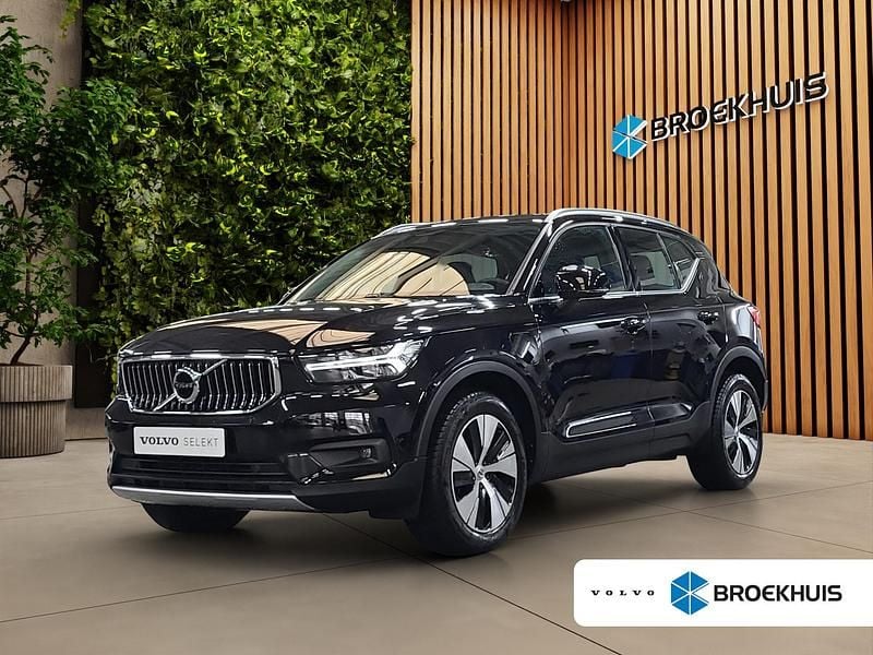 Zwart Gebruikt 2020 Volvo XC40 Inscription SUV | € 33.900 (Eerlijke prijs) - Afbeelding 1/4