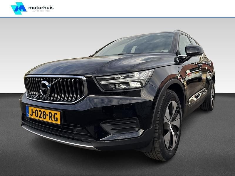 Zwart (metallic) Gebruikt 2020 Volvo XC40 Inscription SUV | € 24.445 (Goede deal) - Afbeelding 1/4