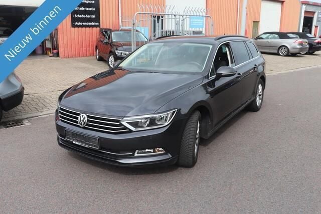Grijs Gebruikt 2018 VW Passat Highline Stationwagen | € 17.750 (Super prijs) - Afbeelding 1/4