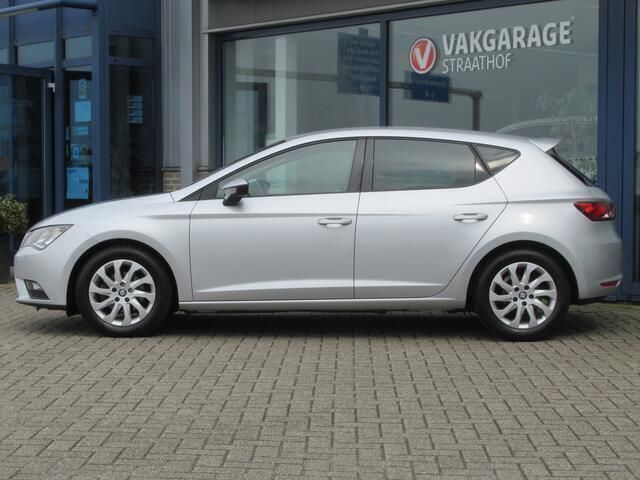 Occasion Seat Leon CONNECT 116 PK (85 kW) 2017 Grijs Hatchback