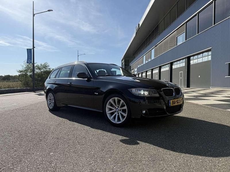 Gebruikt 2011 BMW 318 Stationwagen | € 6.700 (Iets duurder) - Afbeelding 1/4